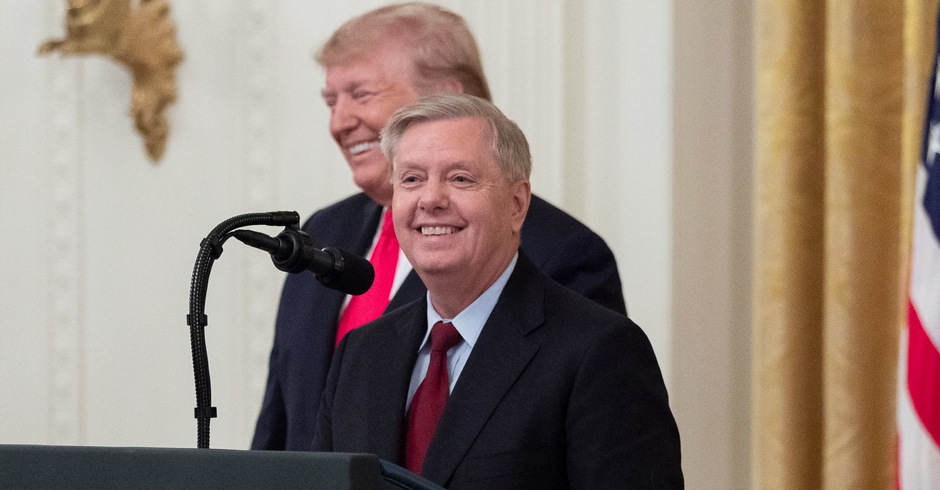 Experts Destroy 'Historically Loathsome' Lindsey Graham for Urging Schumer 'Dismiss' Impeachment So Nation Can 'Heal'
