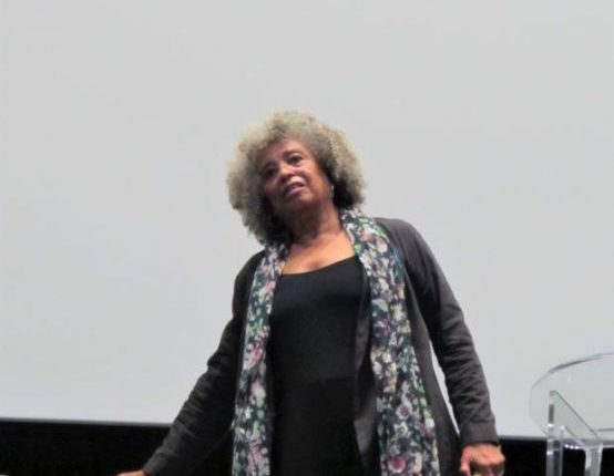 French Editor Pays Tribute to Civil Rights Icon Angela Davis