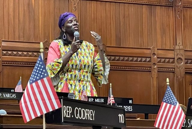 Connecticut House joins national civil rights campaign over Black hair styles
