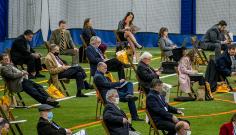 Partisan Divide Fuels Acrimonious House Session