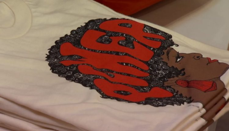 An image of the San Diego illustrator Stephanna Bennett's t-shirt.