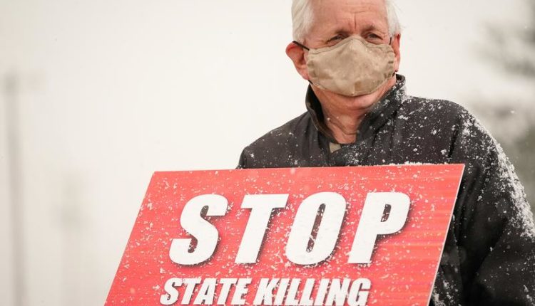 U.S. civil rights groups call on Biden to end executions