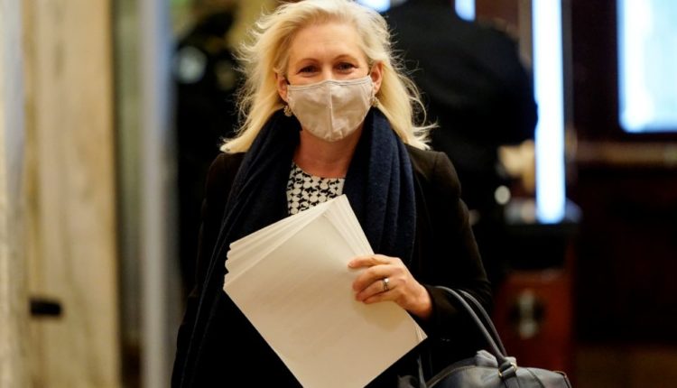 US Senator Kirsten Gillibrand (D-NY) arrives before the impeachment proceedings begin against former US President Donald Trump for the fatal attack on the US Capitol on Capitol Hill in Washington, USA, on Jan. February 2021. REUTERS / Joshua Roberts / Pool