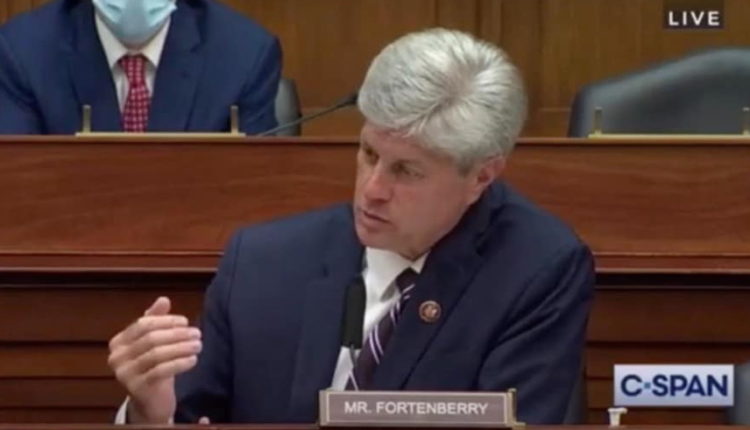 GOP Congressman Slammed for Making False Emergency Calls to Capitol Police to Test Their Response Time