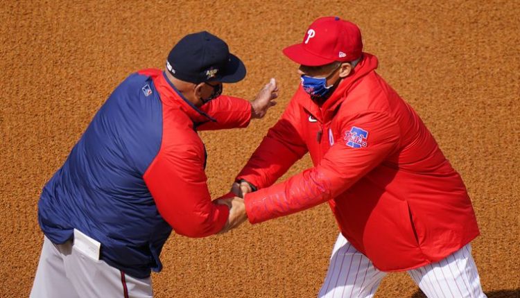 Hammerin’ Hank Aaron’s protege Brian Snitker gets caught looking past civil rights issues - The Philadelphia Inquirer