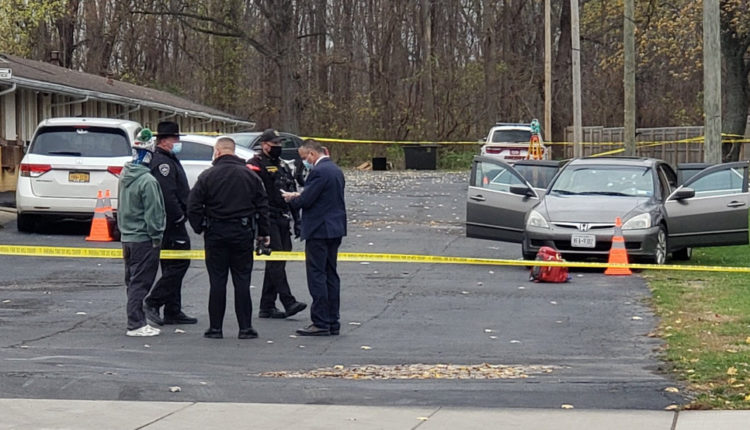 Woman files civil rights lawsuit after being shot by parole officer in Canandaigua - 13WHAM-TV