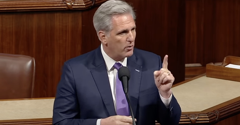 Experts Weigh in on 'Spineless Suck Up' Kevin McCarthy Opposing January 6 Commission