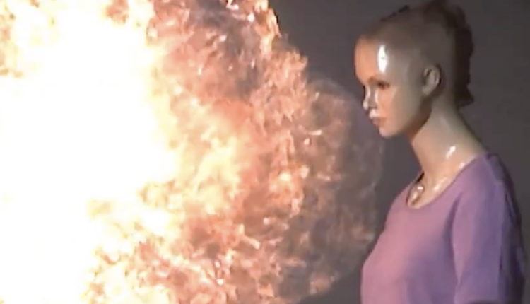 Federal Government Tells Americans 'Do Not Fill Plastic Bags With Gasoline' After Russian Hack of US Pipeline