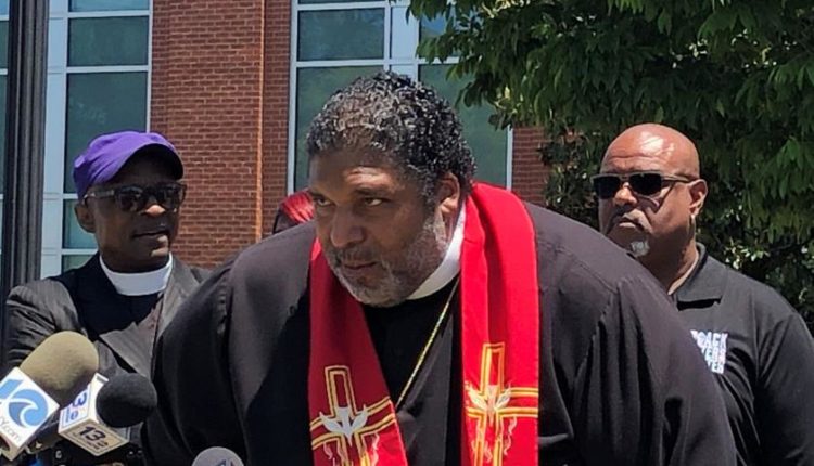 North Carolina civil rights leaders want federal probe into sheriff, district attorney over Andrew Brown shooting | Nation