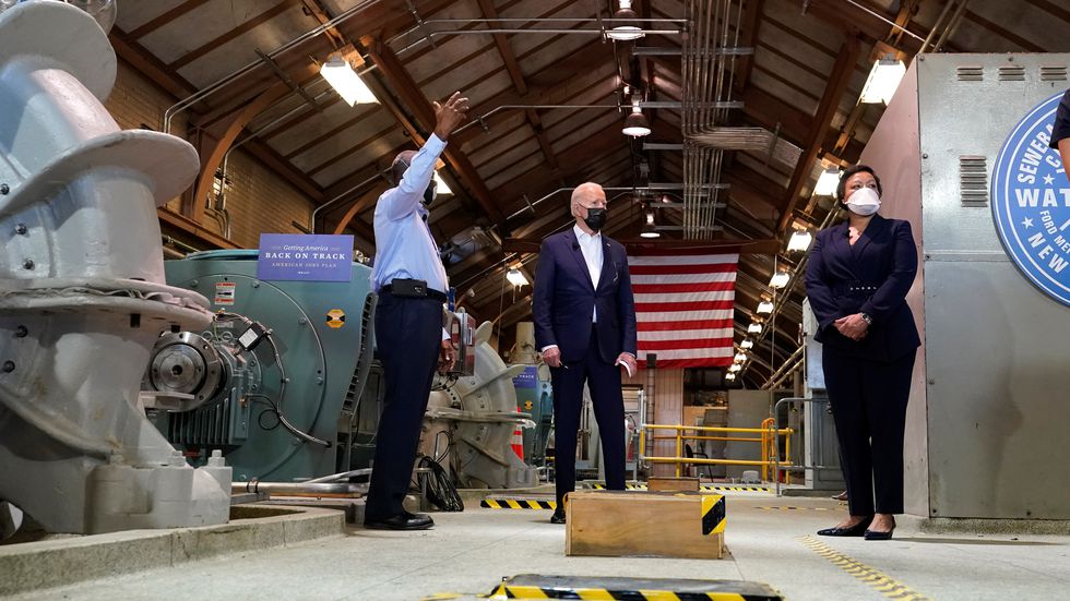 Pres. Biden tours NOLA water plant after stop in Lake Charles as part of his ‘Getting America Back on Track Tour’