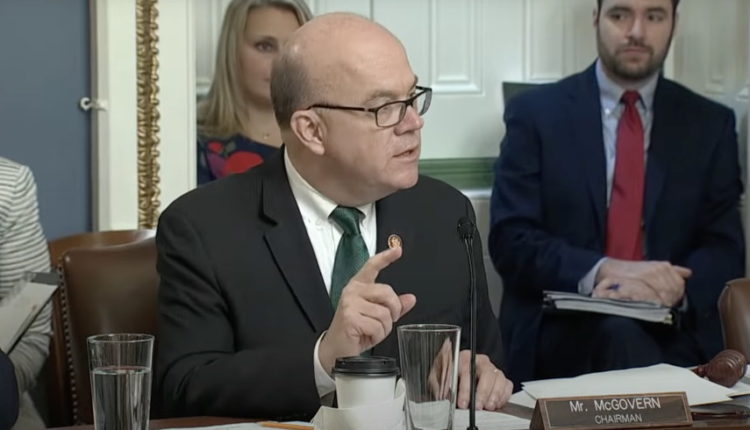 Top House Dem Blasts McCarthy's 'Character and Fitness to Lead' After Opposing Jan. 6 Commission