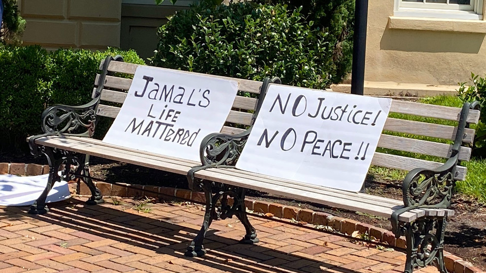 Civil rights group holding protest at solicitor's office amid Sutherland death probe - ABC NEWS 4