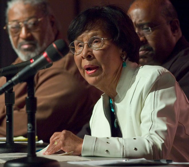 Austin philanthropist Ada Anderson addresses a panel discussion at the George Washington Carver Museum and Cultural Center in 2007.  The civil rights pioneer died on Thursday at the age of 99.