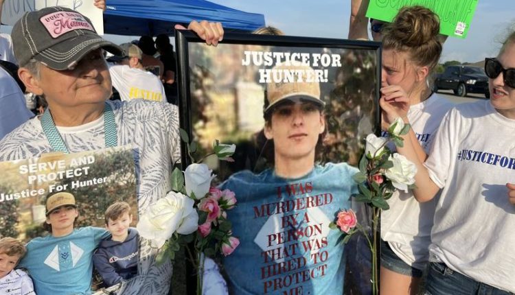 Civil Rights Leaders Rally As Services Are Planned For White Officer-Slain Teen