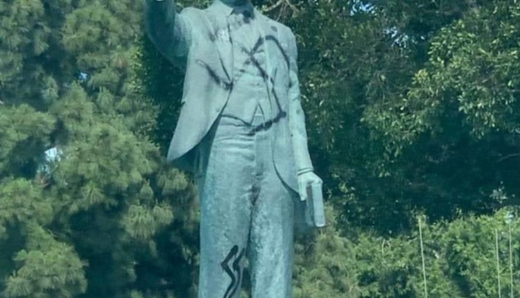 Statue of civil rights icon Martin Luther King Jr. vandalized in Long Beach - Los Angeles Blade